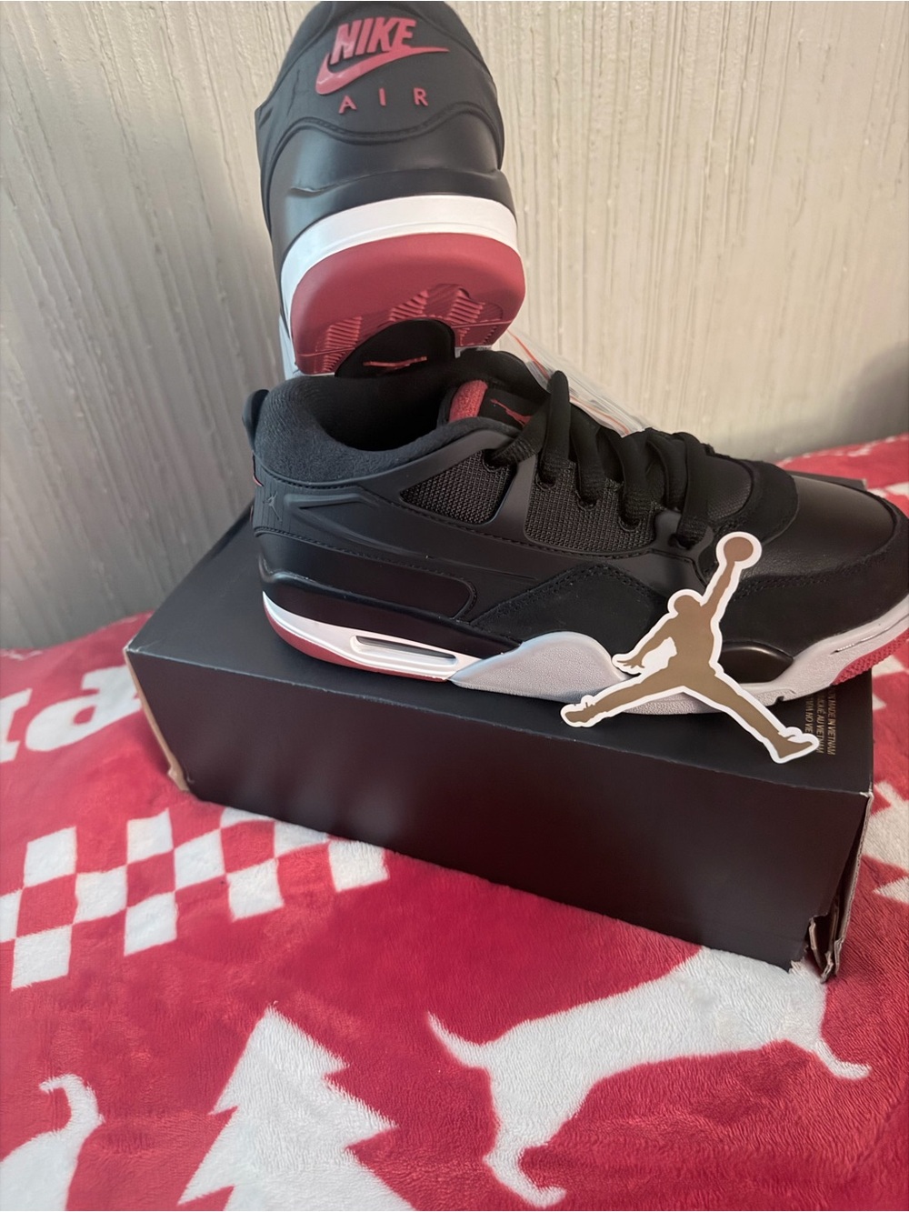Nike Kids Black and Red/White Low-Top Sneakers